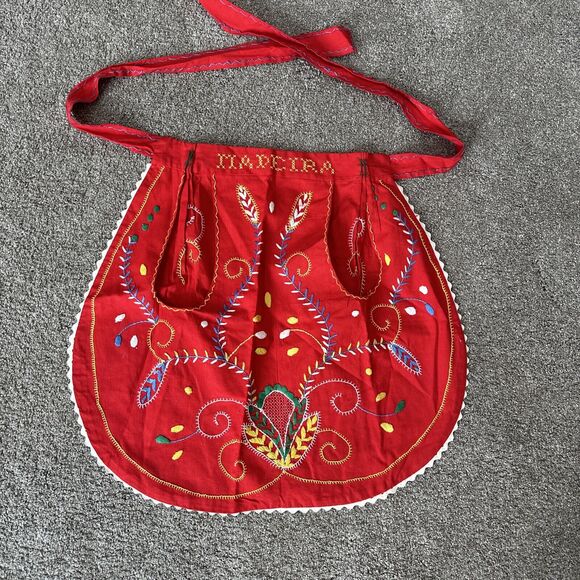 Vintage Portugal Madeira Embroidered Apron Red Cotton Tie Waist Pockets - Picture 1 of 7